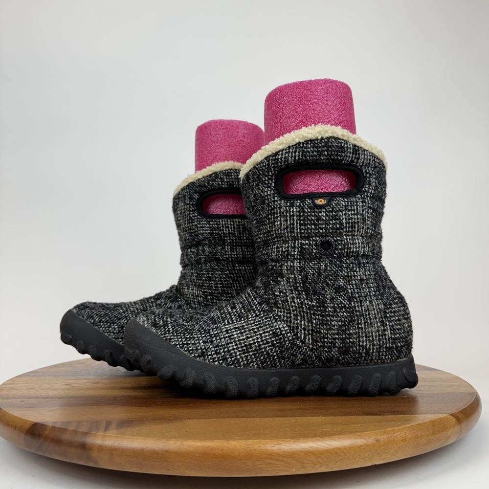 New Womens Bogs B Moc Black Woven Lined Pull On Winter Ankle Boots Size 6 M NWOB